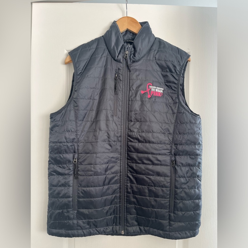67. Port Authority *NWOT* Women's Packable Puffy Vest